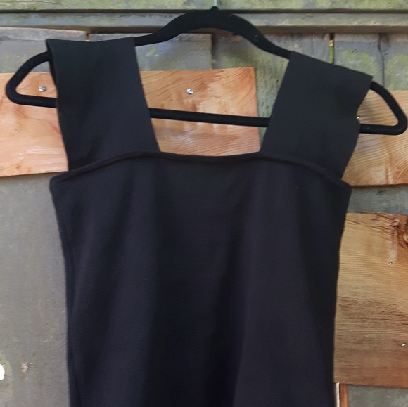 black top - Picture 4 of 4